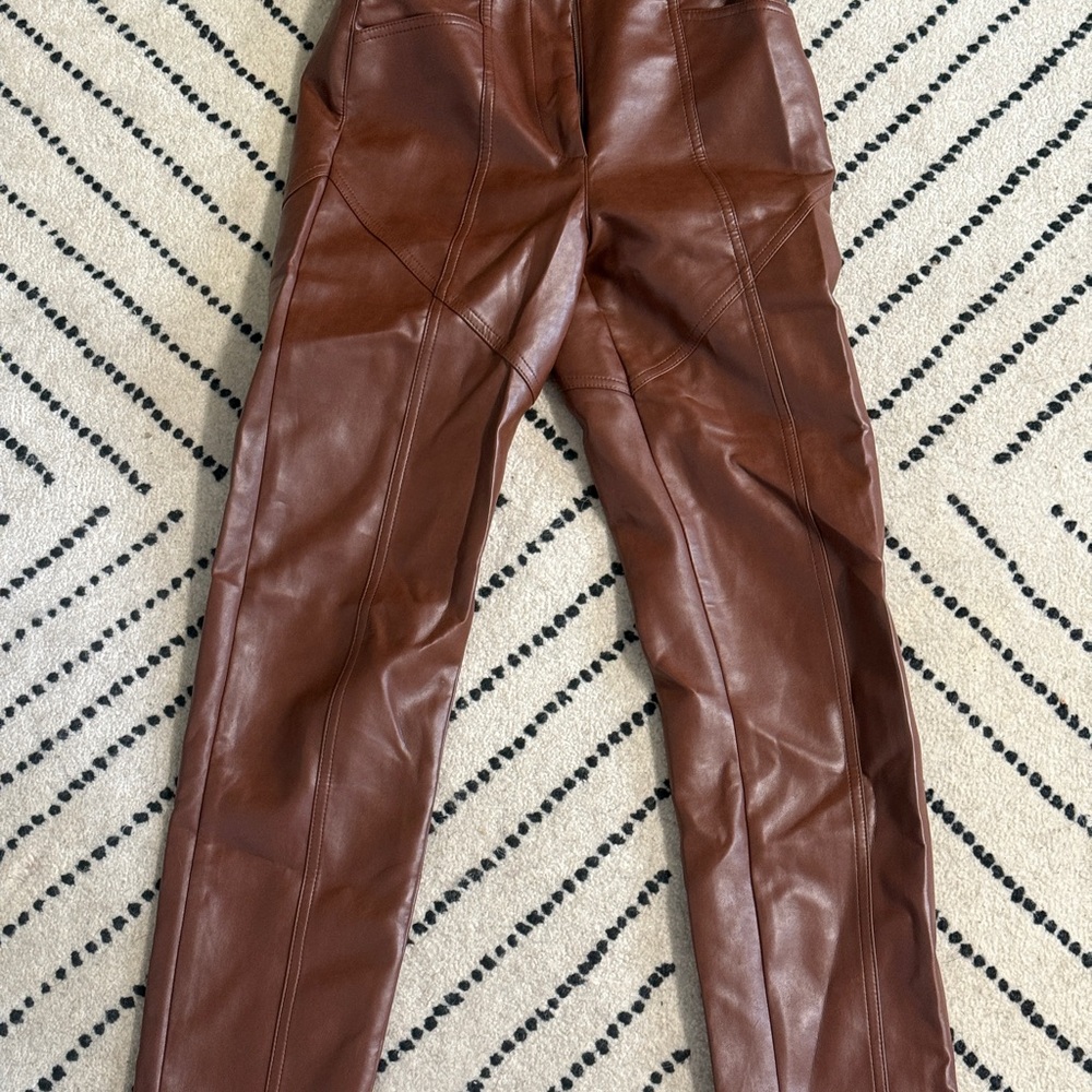 Aritzia Brown Straight Leg Pants